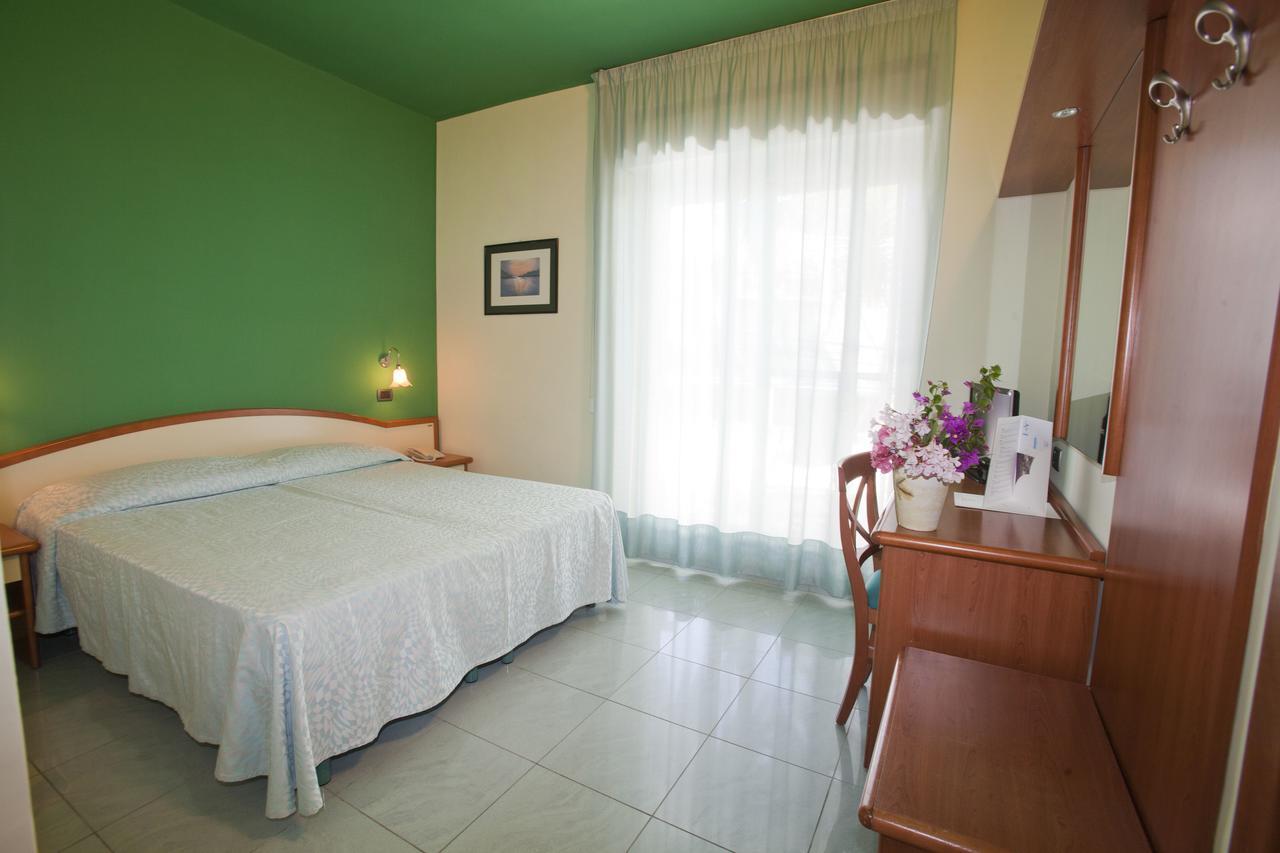 Hotel Gabbiano Isla de Isla de San Domino Zewnętrze zdjęcie
