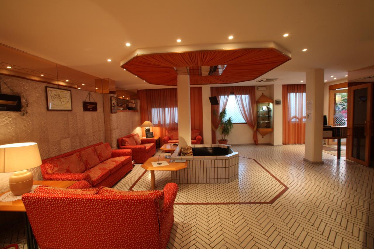 Hotel Gabbiano Isla de Isla de San Domino Zewnętrze zdjęcie