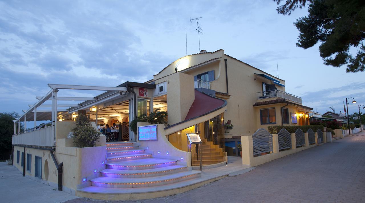 Hotel Gabbiano Isla de Isla de San Domino Zewnętrze zdjęcie